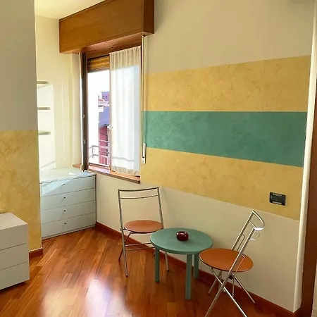 Apartment Adelaide Brescia