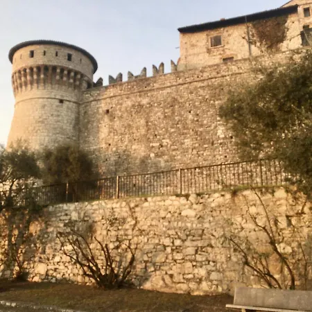 Adelaide * ברשה